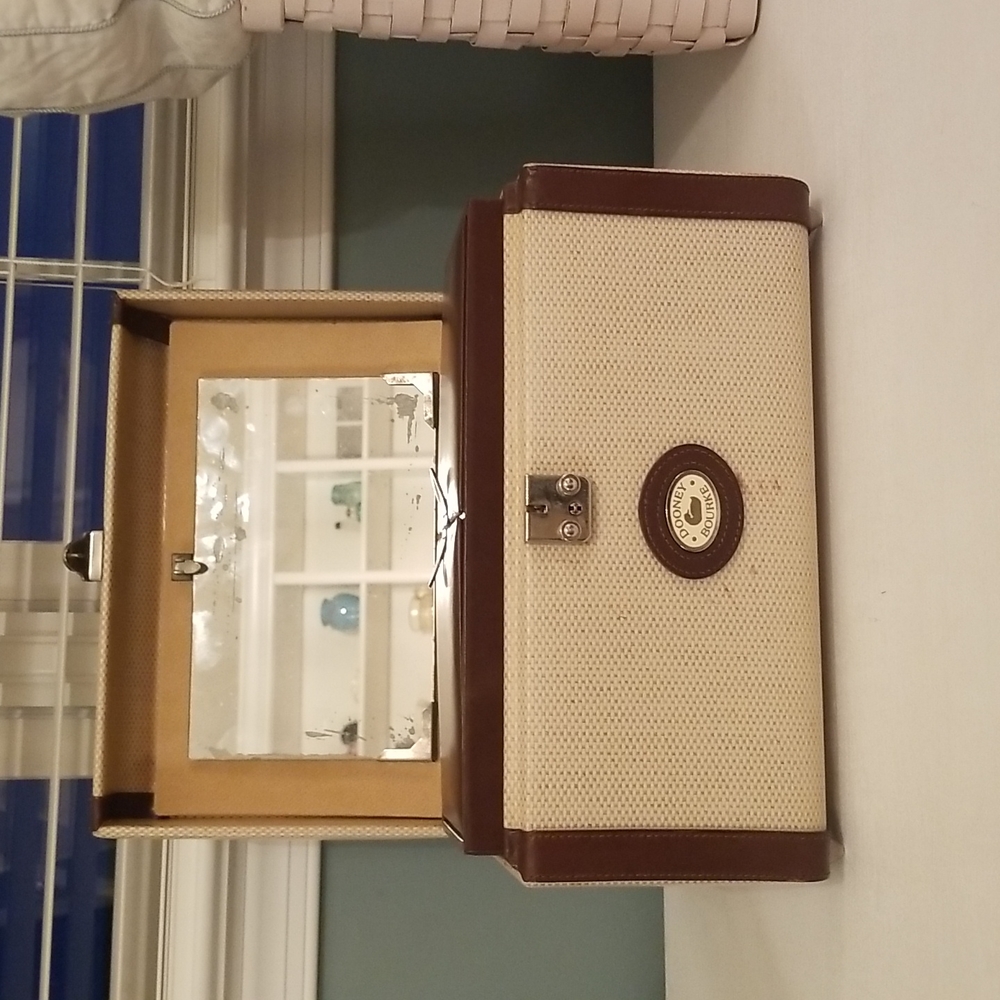Dooney and Bourke